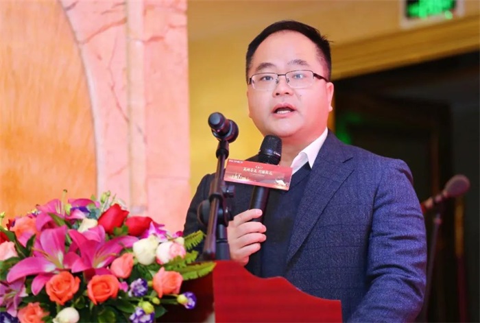 砥礪奮進(jìn) 行穩(wěn)致遠(yuǎn) | 新標(biāo)家居2021迎春晚會(huì)(圖2)